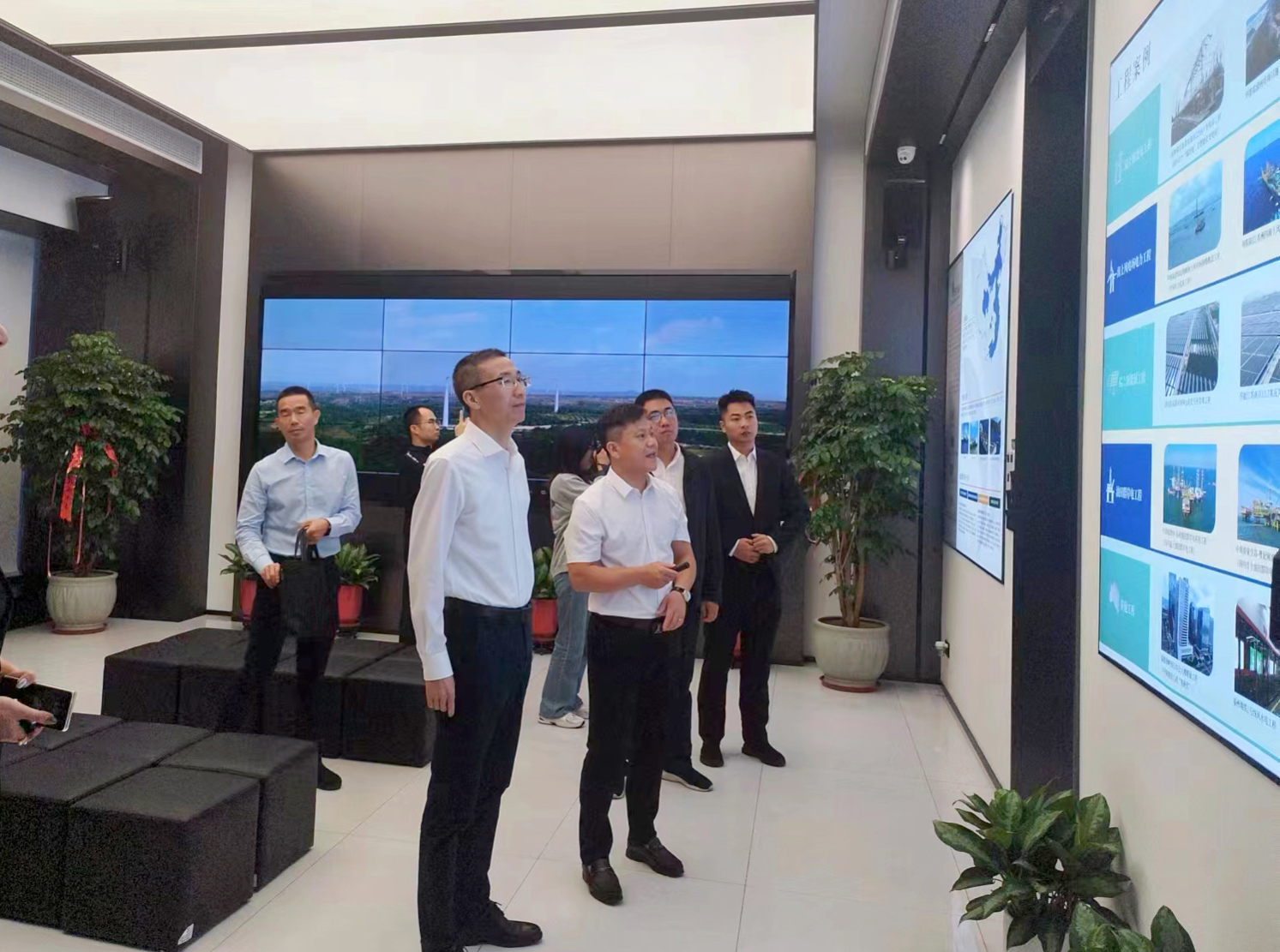 �½�(�й���)���޹�˾����