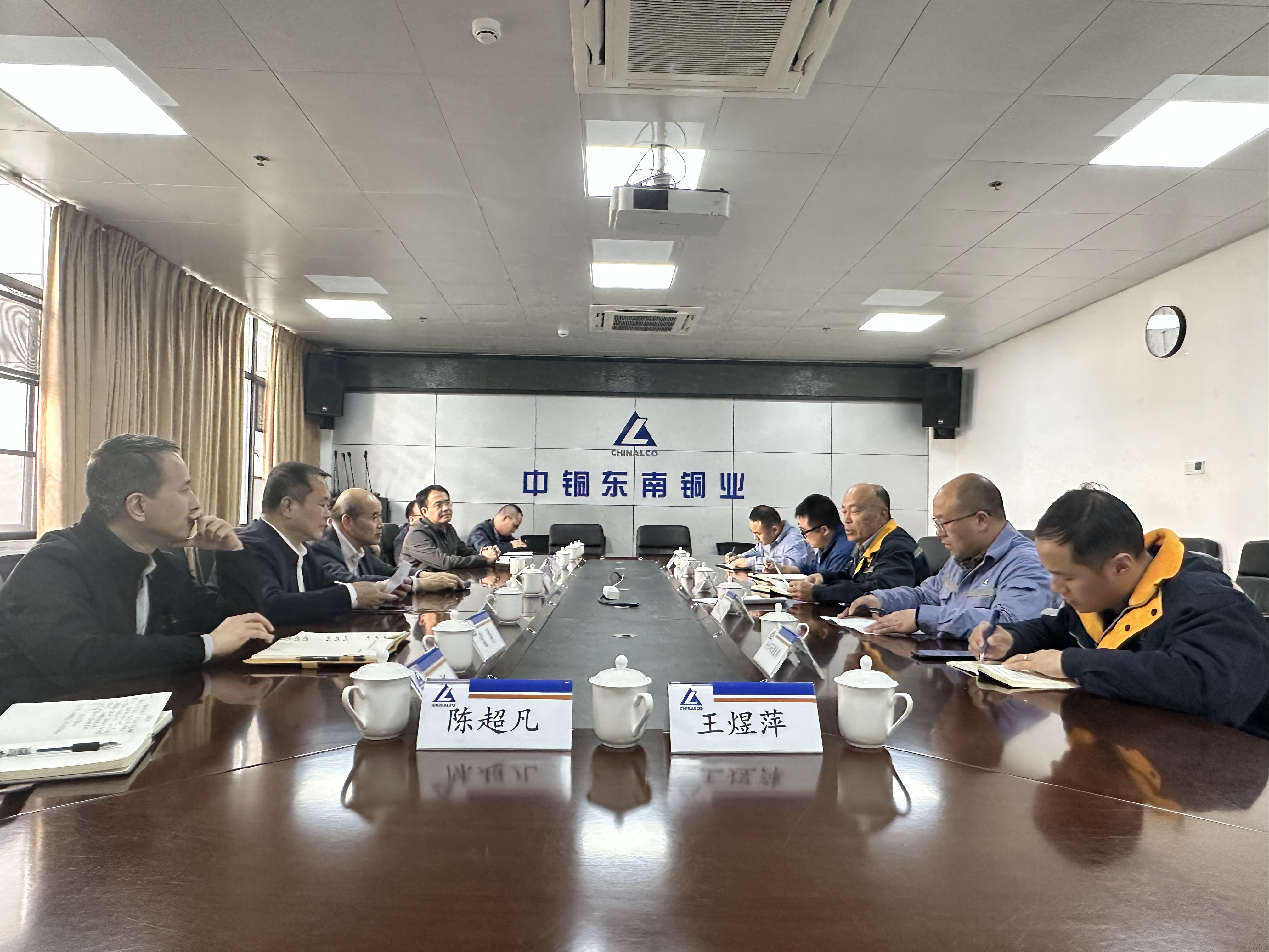 �½�(�й���)���޹�˾����