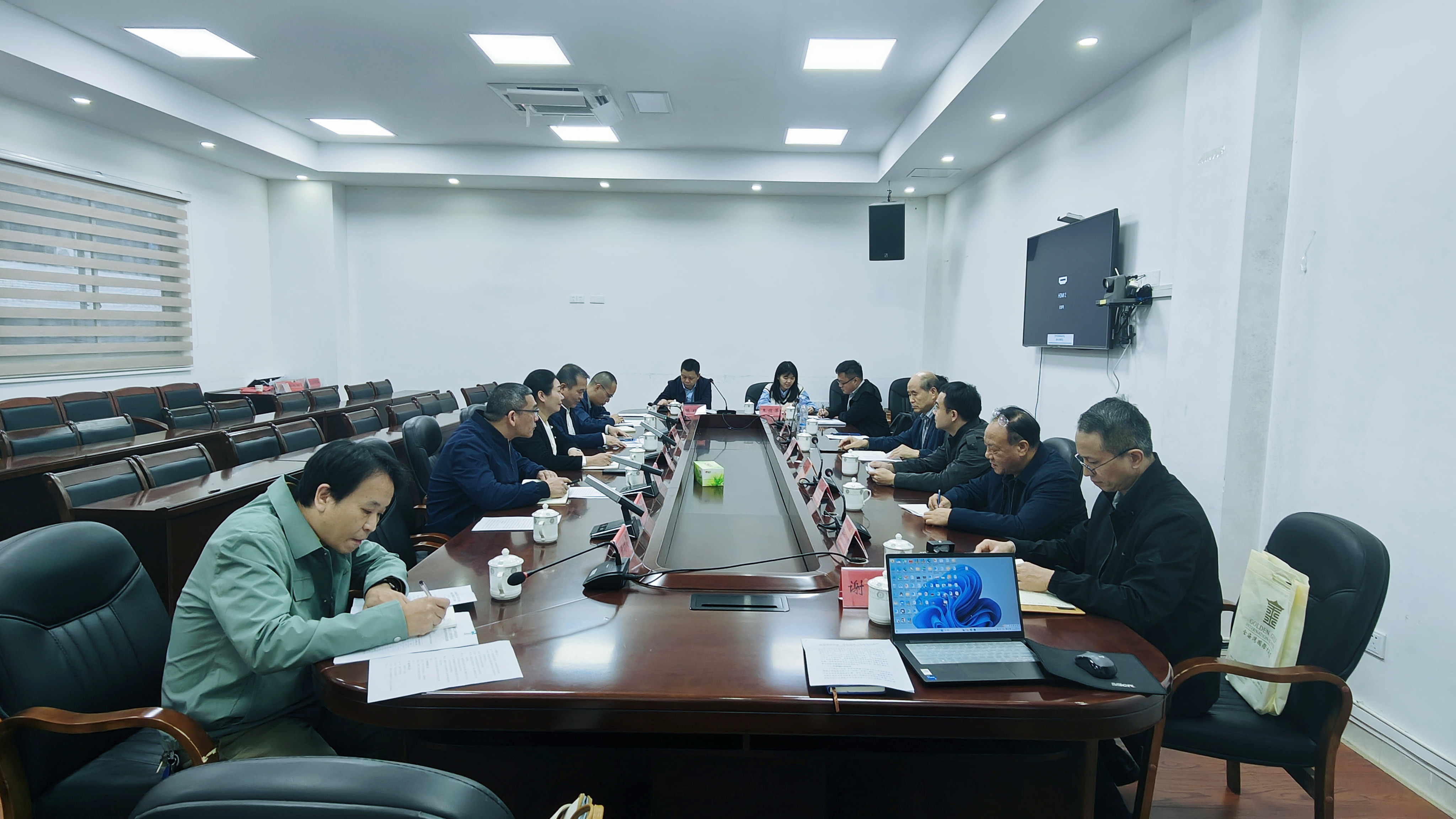 �½�(�й���)���޹�˾����