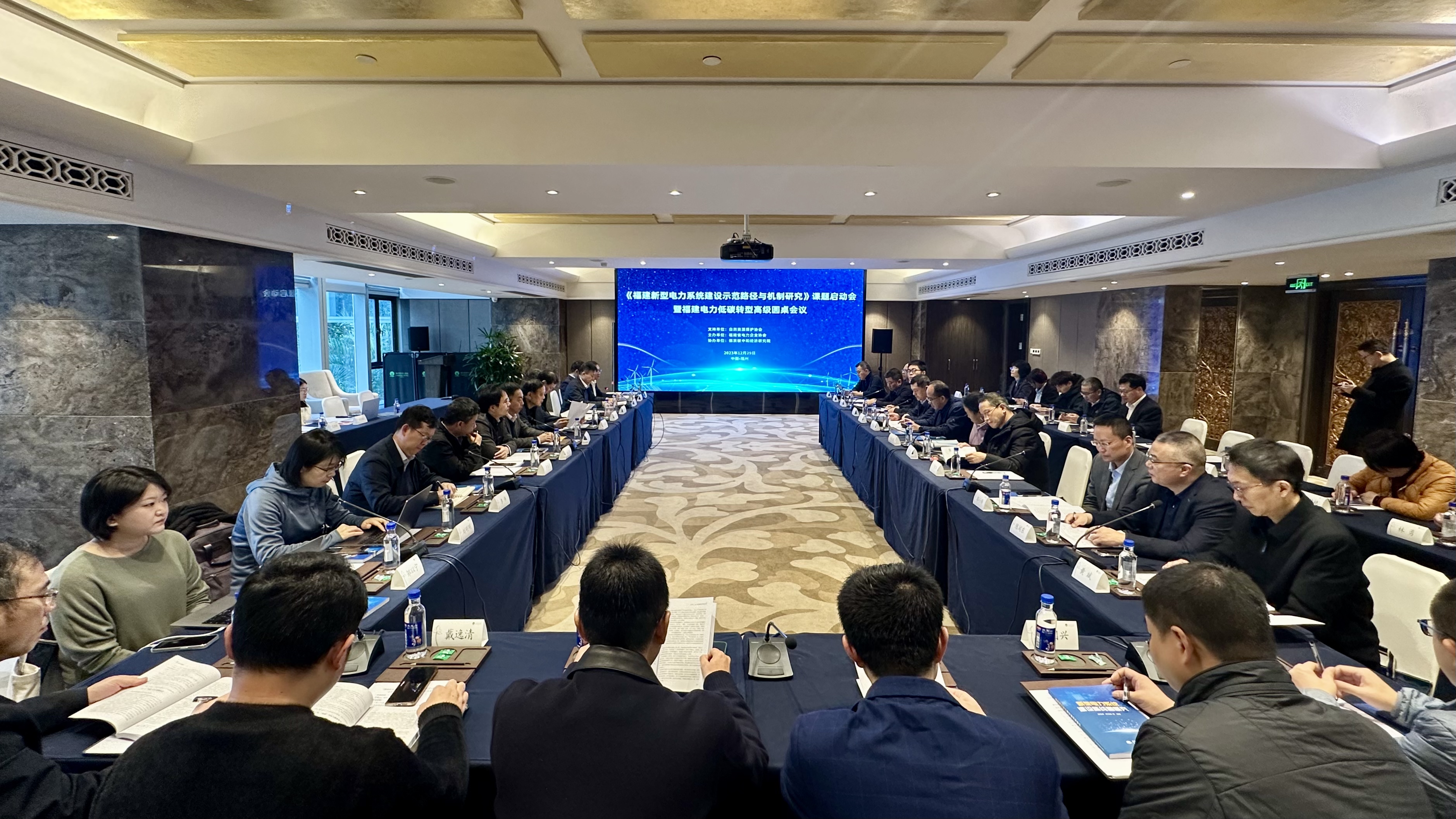 �½�(�й���)���޹�˾����