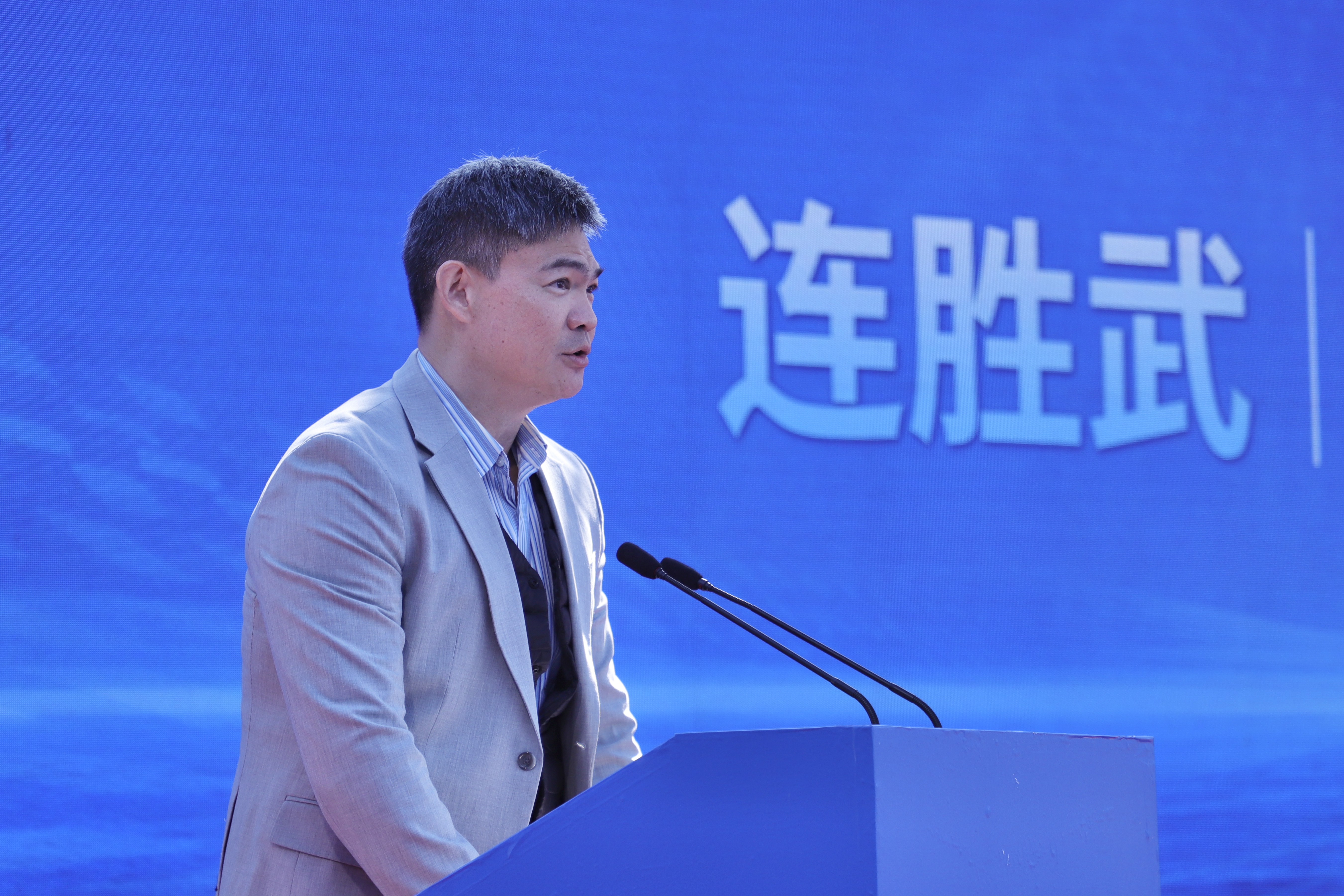 �½�(�й���)���޹�˾����