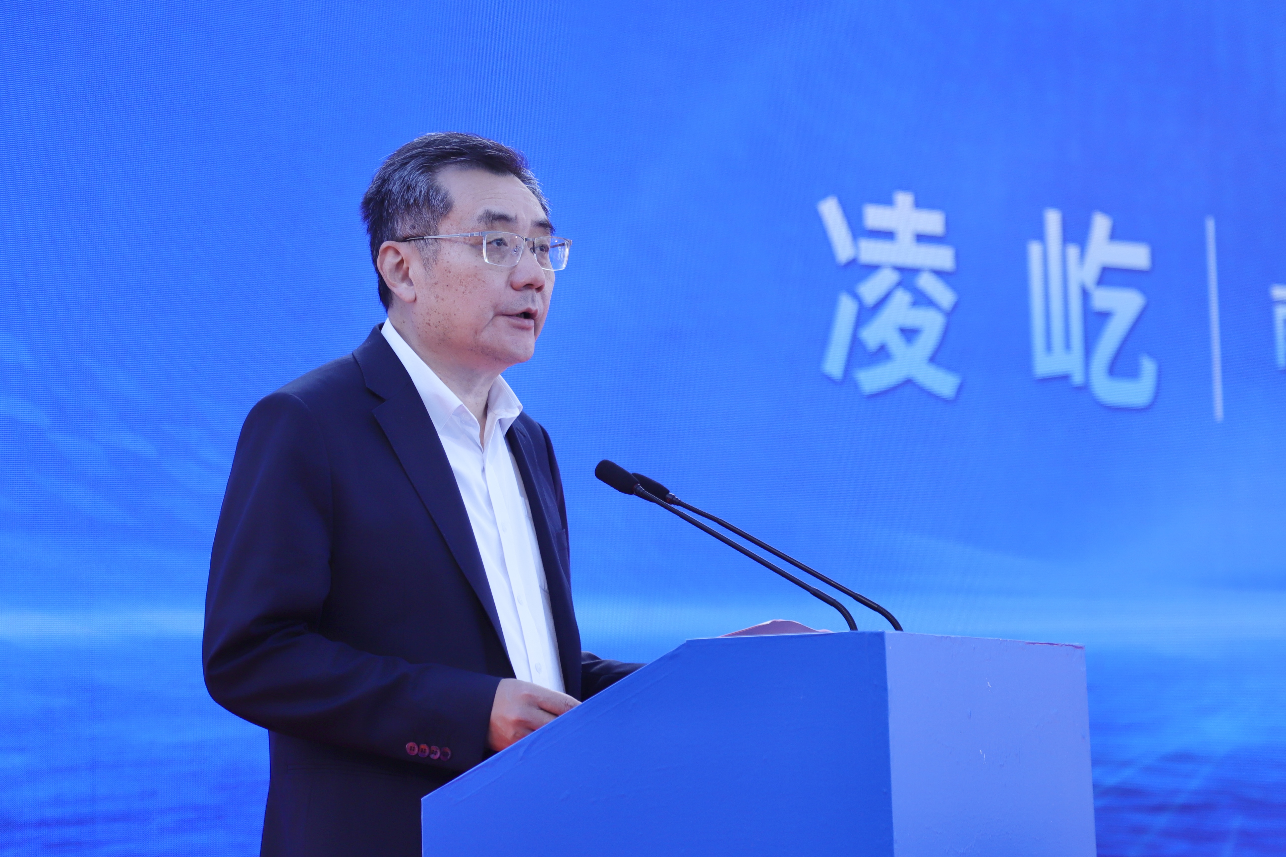 �½�(�й���)���޹�˾����